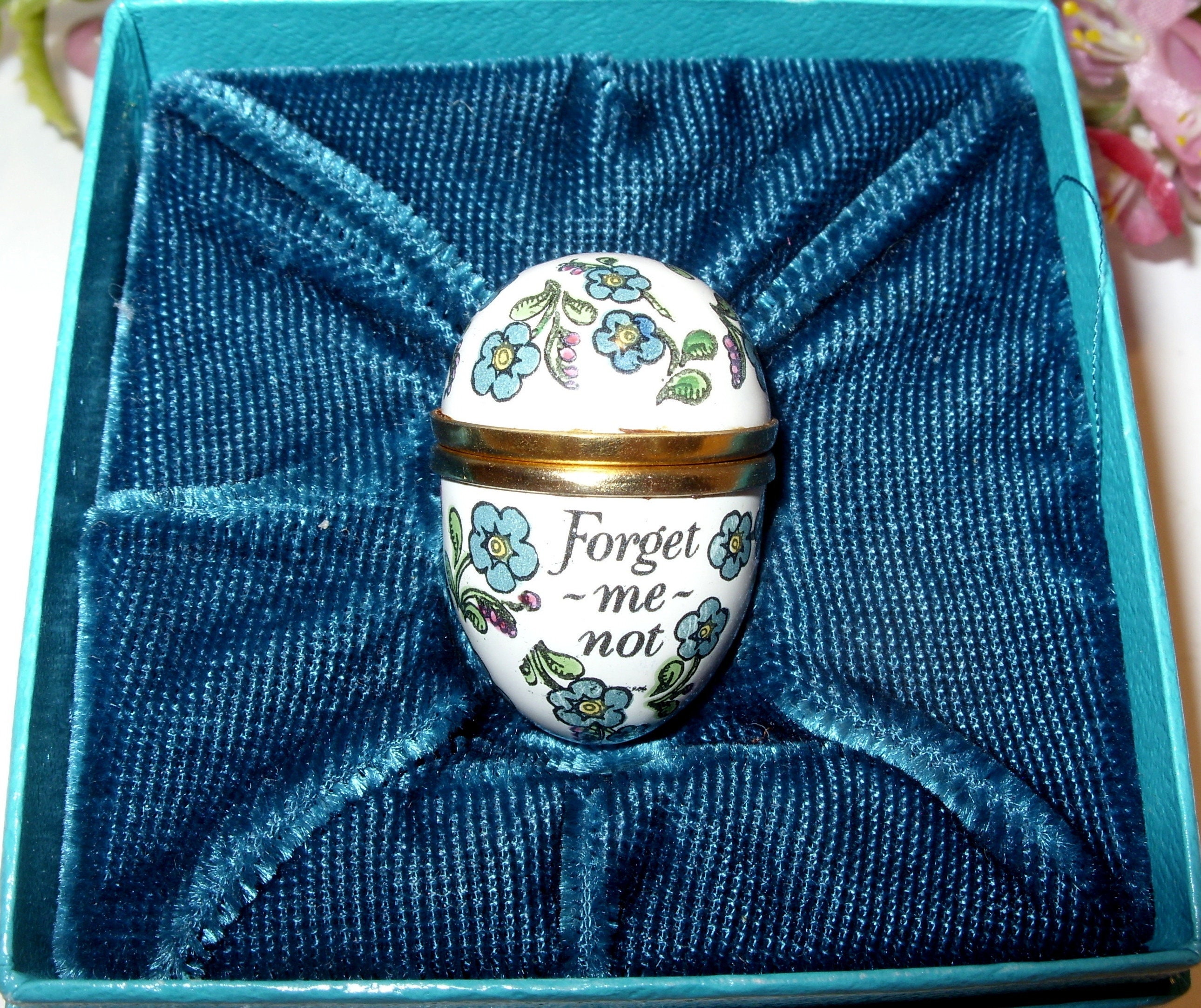 Vintage Halcyon Days Enamel Egg Trinket Box: Forget Me Not Design