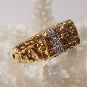 Chunky Modern Ring, FREE SHIPPING USA, Filigree Gold Plate Over Sterling, Ring Size 9, Great Gift