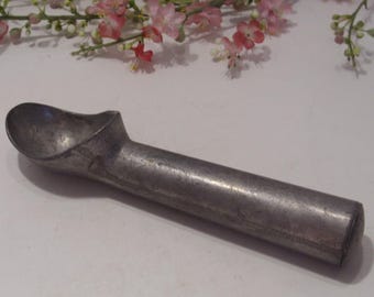Aluminum Vintage Ice Cream Scoop