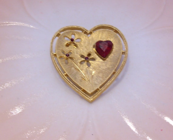 J J Gold Heart and Flower Brooch Pin, Brushed Sat… - image 9