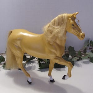 Barbie Horse Dallas Golden Palomino Toy Horse 1980's Vintage Barbie Collectible By Mattel Horse Has Beautiful Golden Mane and Tail