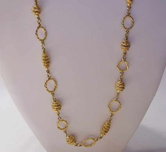 Gold Tone Textured Circle Link Necklace, FREE SHI… - image 8