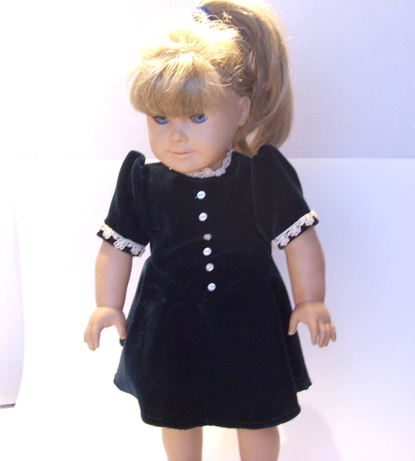 blonde blue eyed american girl doll