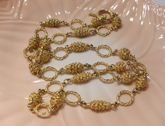 Gold Tone Textured Circle Link Necklace, FREE SHI… - image 3