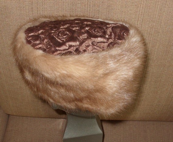 Coralie Vintage 1950's Mink Fur Hat with Quilted … - image 10