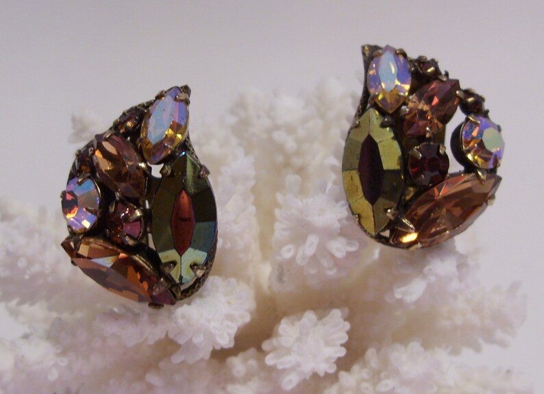 FREE SHIPPING USA Unsigned Weiss Great for Mother of the Bride or Prom Great Gift Amber and Aurora Borealis Rhinestone Clip Earrings