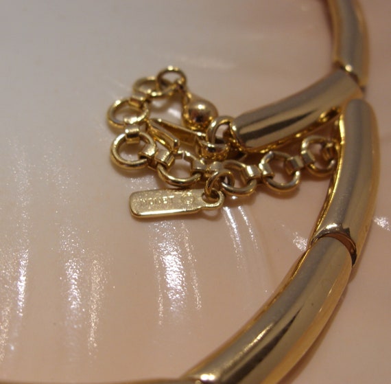 Monet Gold Tone Modern Choker Necklace Vintage Ch… - image 7