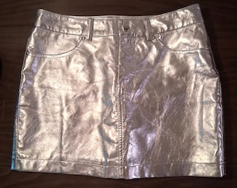 Sällsynt Forever 21 Minikjol Metallisk Konstläder Y2K