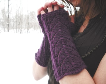 Fingerless Gloves, Knit Fingerless Gloves, Lace Fingerless Gloves, Knit Wrist Warmers, Wool, purple, soft winter mittens