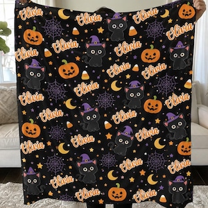 Personalisierte Halloween-Katzendecke, individueller Name, schwarze Katzendecke mit Kürbis-Spinnennetz-Motiv, gruseliges Geschenk für Kinder und Katzenliebhaber