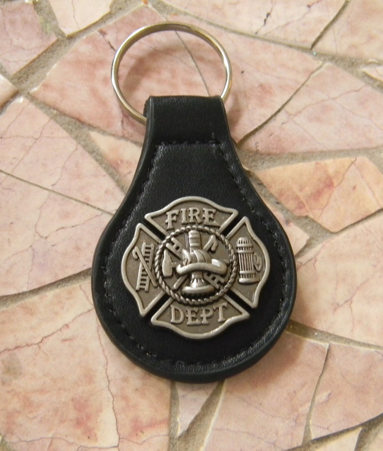 Firefighter Keychain, Fireman Black Leather Key Fob, Key Ring, Black ...