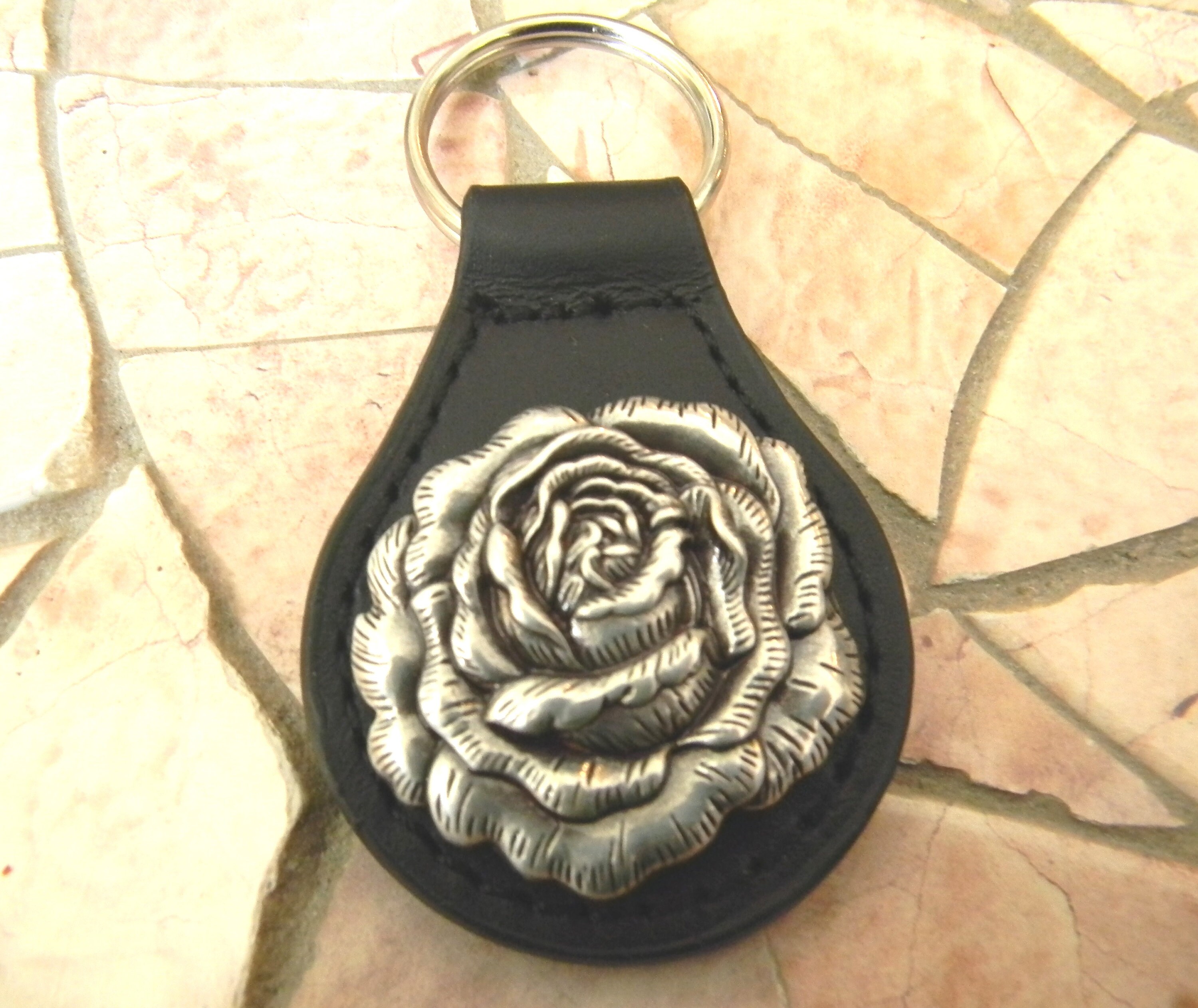 Silver Rose Keychain, Black Leather Key Fob, Flower Petal Key Ring ...