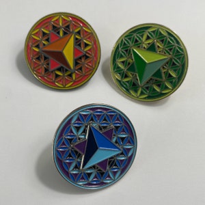 Geometric Spinning Pyramid Enamel Pin - Hypnotic Festival Accessory - Geometric Pin - Symmetry Spinning Badge - Hypnotic Pin