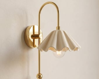 Vintage Brass Scalloped Wall Sconce with Cream Ruffle Shade | Mid Century Modern Wall Light | Bathroom Vanity Light | Bedside Wall Lamp
