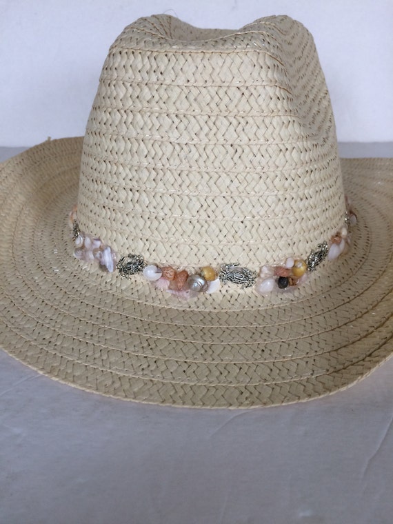 Items similar to Straw Beach Hat, Sea Shell Straw Hat, Blue Crabs Straw ...