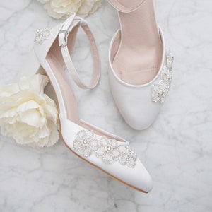 Ivory Satin Wedding Block Heel with Rhinestones Chassia Flower, Women Wedding Shoes, Bridal Shoes, Bridal Heels, Bride Heels