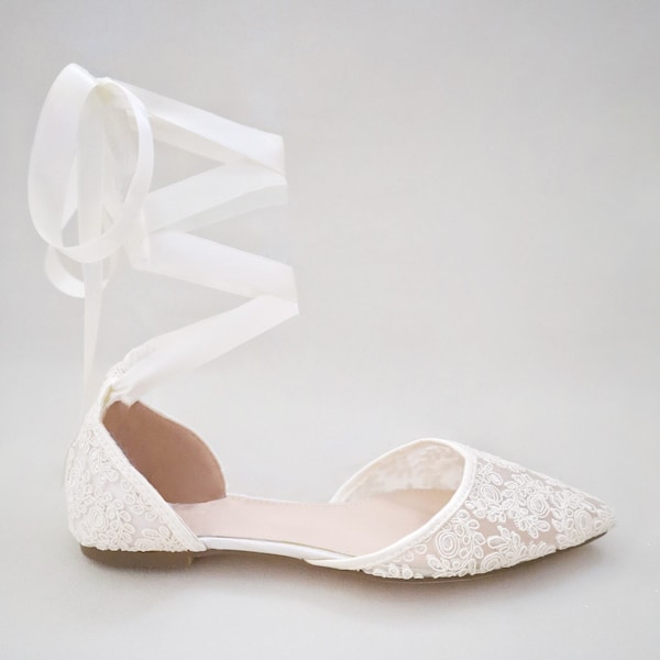 Chaussures plates à bout pointu en dentelle au crochet ivoire - Chaussures de mariage pour femme, chaussures de demoiselle d'honneur, chaussures plates pour la mariée, chaussures plates pour mariage, chaussures en dentelle pour la mariée, chaussures pour la mariée