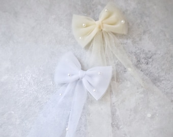 Long Tail Tulle Bow Hair Clips with Scattered Pearls, Communion Hair Bows, Flower Girls Bows, Flower Girls Hair Accessories
