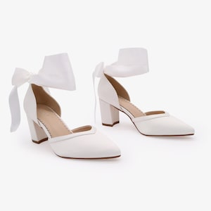 Weißer Satin Hochzeit Blockabsatz mit Wrapped Ribbon Tie, Frauen Hochzeitsschuhe, Brautjungfer Schuhe, Brautschuhe, Hochzeit Heels