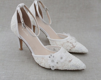 Tacones puntiagudos de encaje de ganchillo blanco con apliques de flores - Zapatos de boda para mujer, zapatos de dama de honor, zapatos blancos nupciales, tacones de mujer