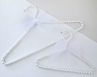 Bridal Pearl Hanger, Wedding Accessories, Bridesmaids Gift, Flower Girls Gift, Pearl Veil Hanger, Bridal Gown Hanger