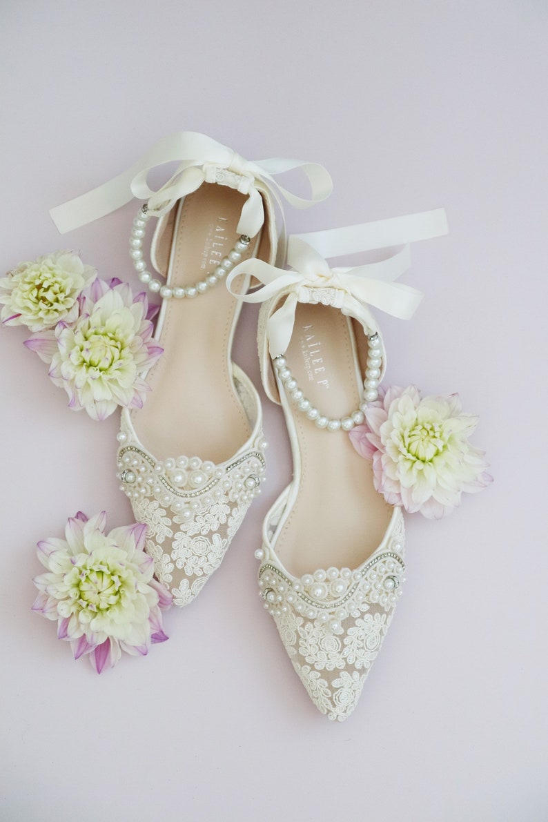 Ivory Crochet Lace Pointy toe flats with Small Pearls Applique - Women Wedding Shoes, Bridesmaid Shoes 