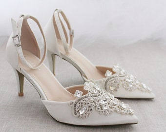 Ivory Pointy Toe HEELS with Oversized Rhinestones Applique, Wedding Shoes, Bridesmaids Shoes, Evening Shoes, Holiday Shoes, Bridal Heels