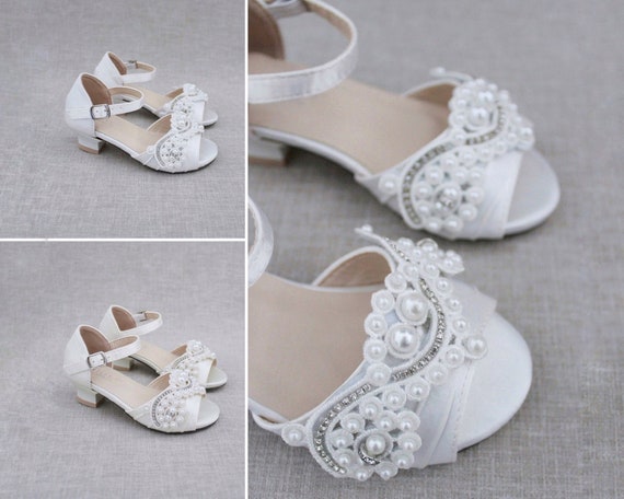 Dream Pairs Girls Low Heel Silver Block Heel Sandals With Rhinestone  Embellishment And Suede Sole Perfect For Princess Dress And Princess  Occasions W0327 From Liancheng05, $9.24 | DHgate.Com
