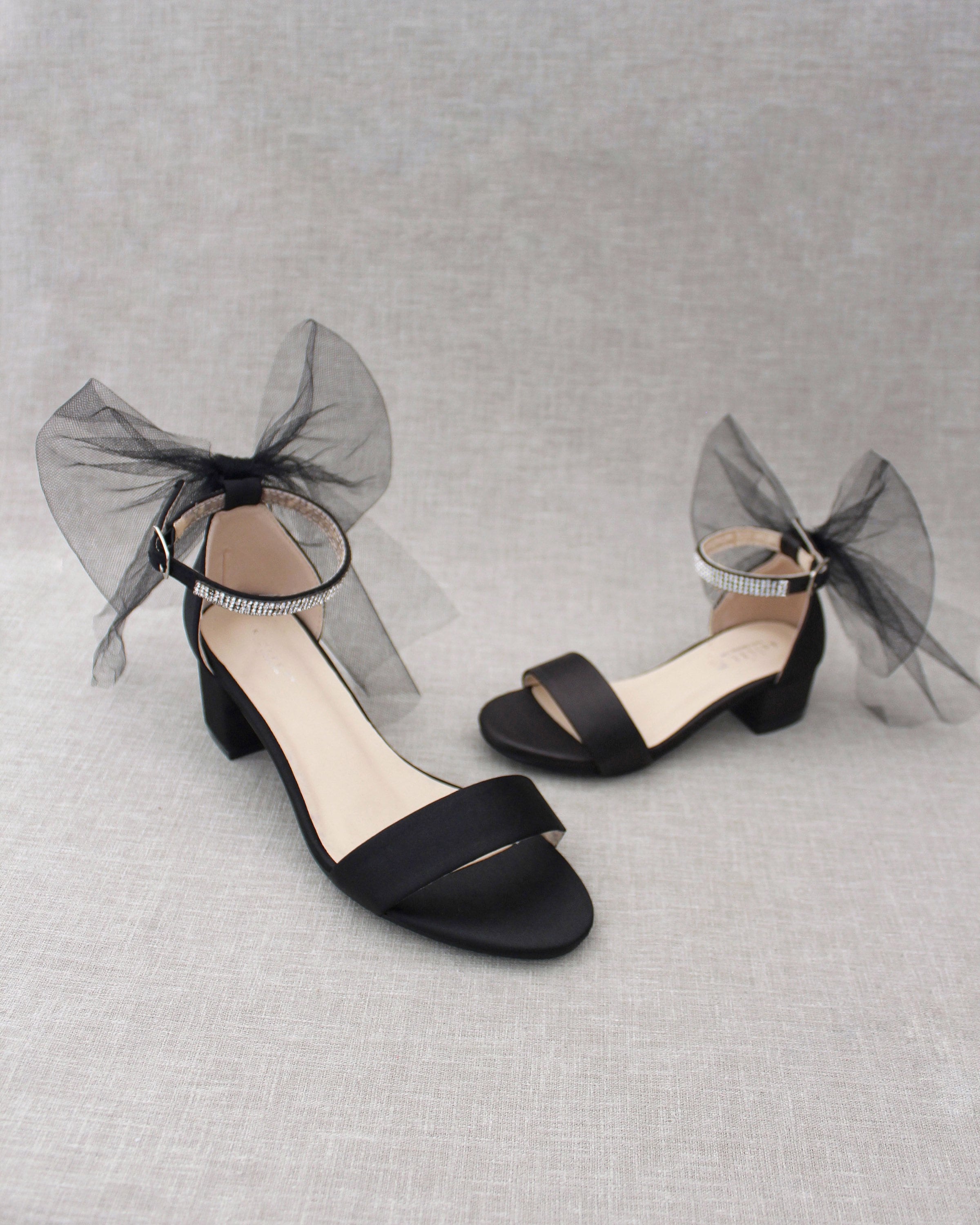 Vintage Style Black Leatherette Bow Tie Pointed Toe Heels – Unique Vintage