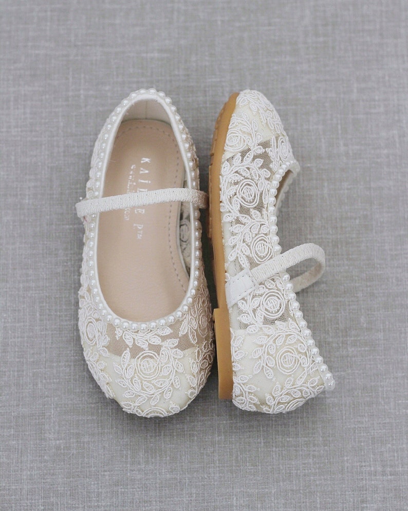 Marfil Crochet Lace Mary Jane Flats con MINI PERLAS, Para niñas de flores, zapatos de bautismo, zapatos de bautizo, zapatos de bebé imagen 3