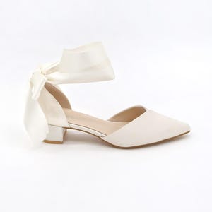 Ivory Satin Pointy Toe Low Block Heels Wedding Shoes with Wrapped Ribbon Tie, Wedding Shoes, Bridal Low Heels, Satin Wedding Shoes