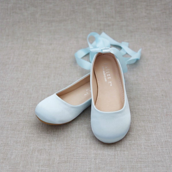 Chaussures pour enfants | Ballerines à lacets en satin BLEU CLAIR - Chaussures fleurs en satin pour filles, chaussures de demoiselles d'honneur junior, chaussures bleues enfant, ballerines enfant