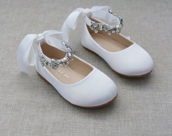 Zapatos para mujer y niños / Pisos de satén blanco con NAVETTE CLUSTER RHINESTONES en correa de tobillo satinado, zapatos para niñas de flores, pisos nupciales, zapato de bautismo