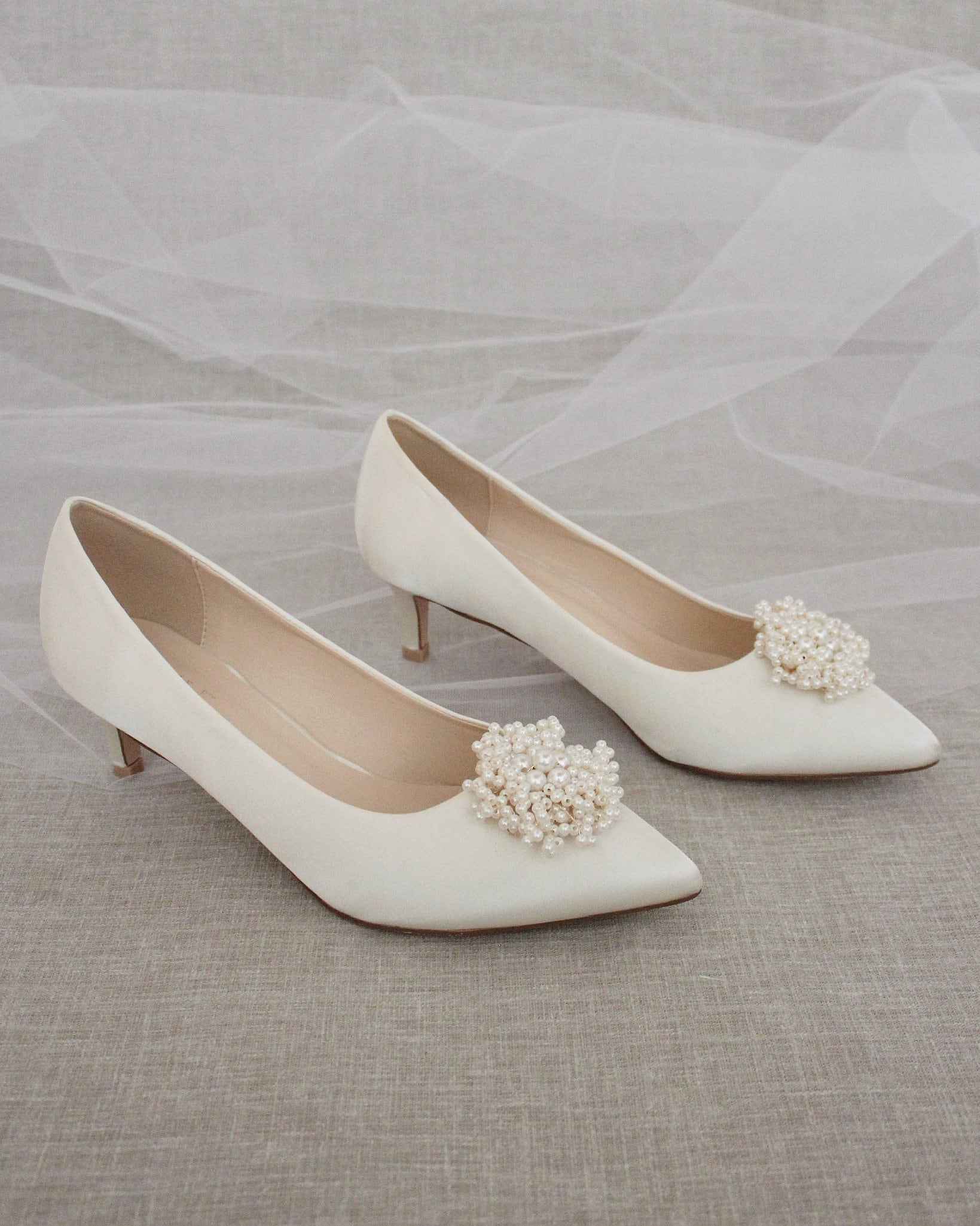 Ivory Satin Pointy Toe Kitten Heel With MINI PEARLS BROOCH - Etsy