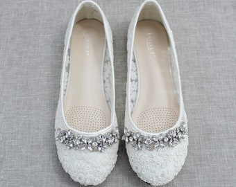 Chaussures plates bout rond en dentelle ivoire avec strass floraux - Chaussures de mariage pour femme, chaussures de demoiselle d'honneur, chaussures de mariée, chaussures en dentelle de mariée, chaussures plates de mariée