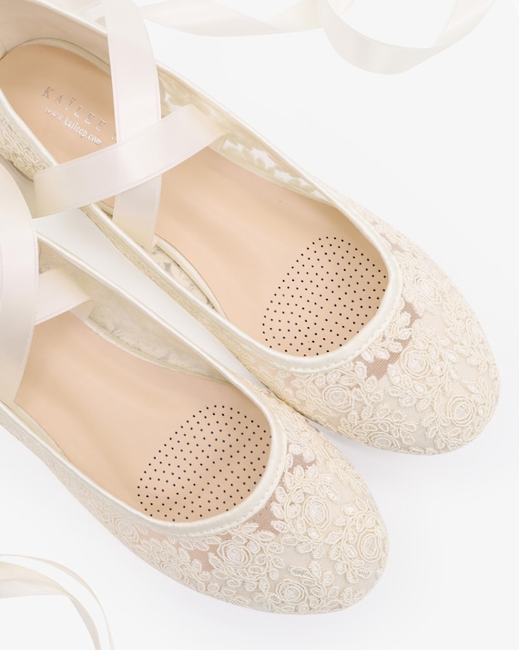 Ivory Lace Round Toe Flats With BALLERINA Lace up - Women Wedding Shoes,  Bridesmaid Shoes - Etsy
