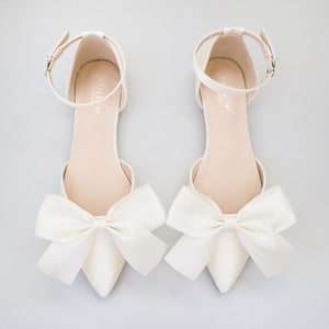 Ivory Satin Pointy Toe Flats with Front Satin Bow, Fall Wedding Shoes, Bride Shoes, Bridesmaids Shoes, Ivory Bridal Flats