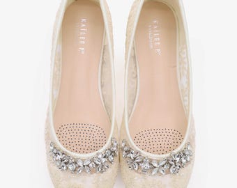 Ivory Lace Round Toe Flats with FLORAL RHINESTONES - Women Wedding Shoes, Bridesmaid Shoes, Bridal Shoes, Bridal Lace Shoes, Bridal Flats