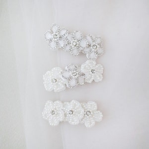 Chassia Flower Barrette, Flower Girls Hair Accessories, Wedding Gift, Bridesmaids Hair Barrette, Girls Hair Clip, Flower Hair Barrette