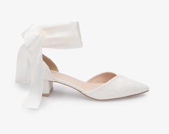 Ivory Lace Pointy Toe Low Block Heels Wedding Shoes with Wrapped Ankle Tie, Wedding Shoes, Bridal Low Heel, Ivory Wedding Heels
