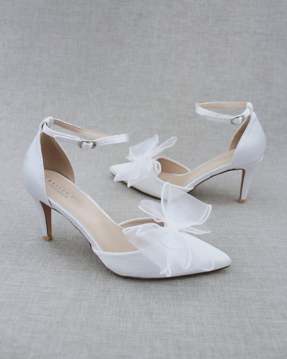 Tacchi a punta in raso bianco con fiocco in organza a strati e cinturino  alla caviglia, scarpe da sposa, scarpe da damigella d'onore, scarpe da  sera, scarpe da vacanza -  Italia