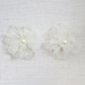 Ophelia Flower Shoe Clip with Pearl - Wedding Accessories, Bridesmaids Gift, Flower Shoe Clips, Bridal Accessories