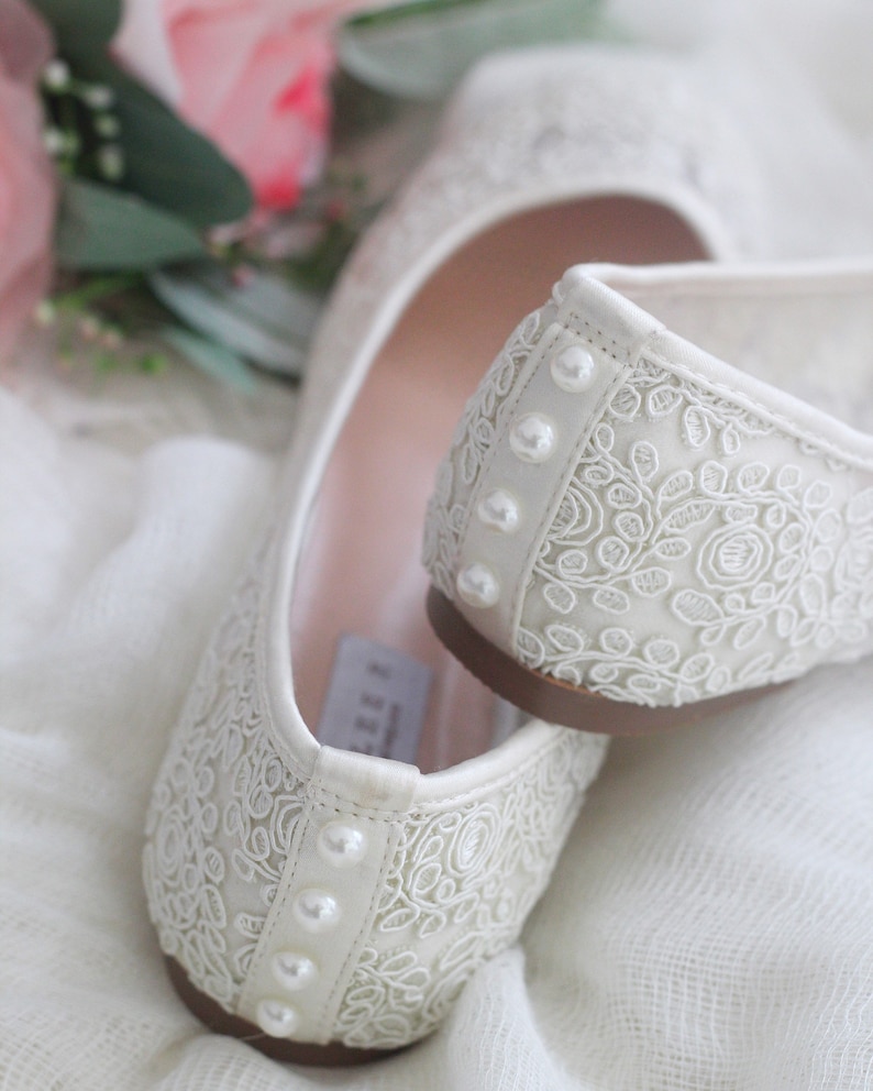 Ivory Lace round toe flats with BACK PEARLS, Women Wedding Lace Shoes, Bridal Lace Shoes, Bridal Lace Flats, Ivory Bride Shoes, Women Flats 