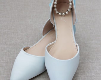 Chaussures plates en satin bleu clair à bout pointu avec bride de cheville en perles, chaussures de mariage, quelque chose de bleu, chaussures plates de mariage bleu, chaussures de mariée