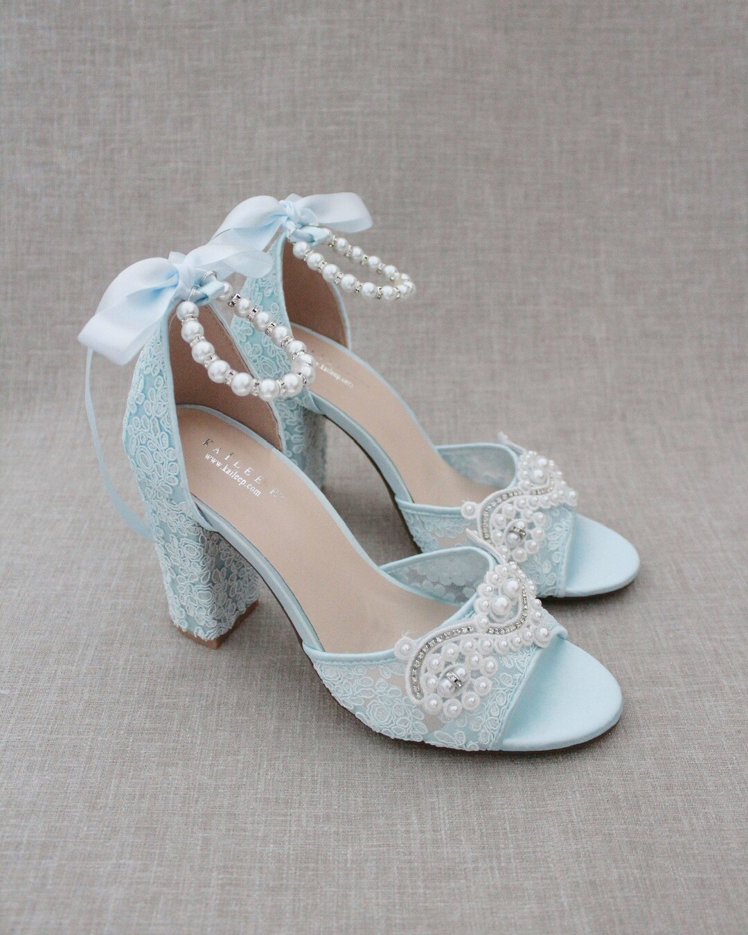 Baby blue sparkly heels online