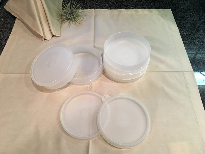 Vintage Tupperware Burger Storage Containers 5 882 18