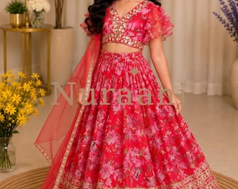 Prachtige geborduurde Lehenga Choli set, bedrukte Indiase feestkleding voor kinderen met dupatta, Diwali Garba jurk, Ghagra Choli voor kinderen