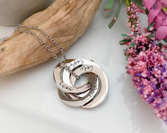 4 Ring necklace--Mothers Name Necklace--Interlocking Ring Necklace
