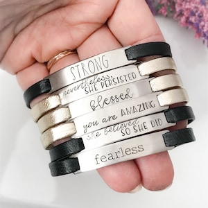 Pulsera de palabras, pulsera personalizada, pulsera de mantra, pulsera de una palabra, pulsera de la palabra del año, pulsera de cuero genuino
