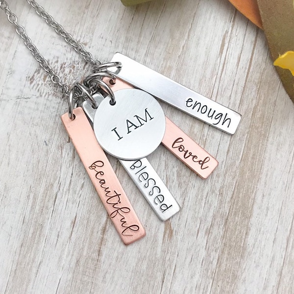 Je suis assez. Je suis belle. Je suis béni. Je suis aimé -- collier de citation -- je suis bijoux -- bijoux de motivation -- cadeau d’encouragement -- métal mélangé